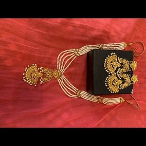 Pearl gold plated necklace with pair of earrings